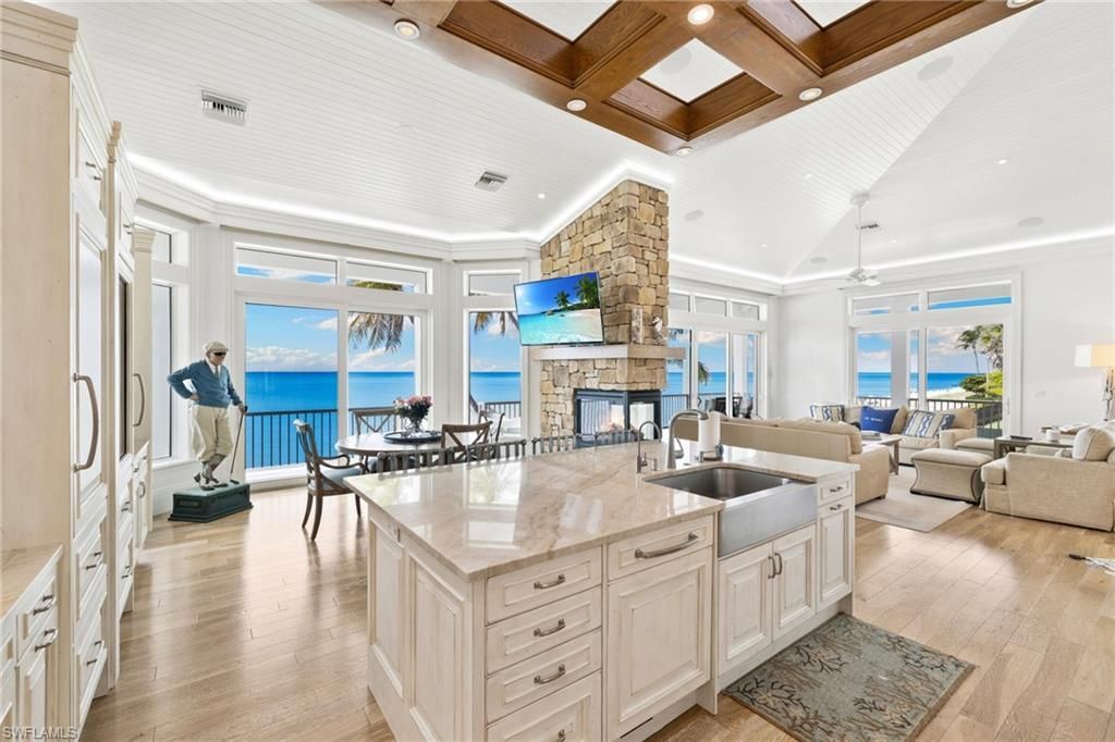 40 32nd Ave S, Naples, FL 34102 Photo