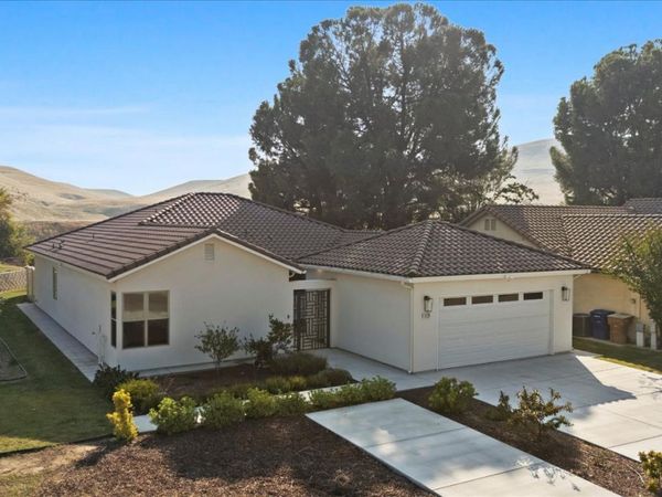 16120 Match Pointe Court, Bakersfield, CA 93306