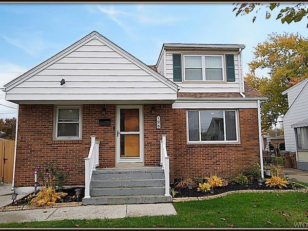 25 Mcnaughton Avenue, Cheektowaga, NY 14225