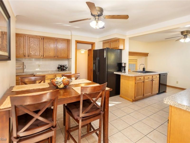 4553 Porter Road, North Olmsted, OH 44070 Photo 11