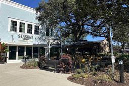 4377 N Kings Hwy. photo 4