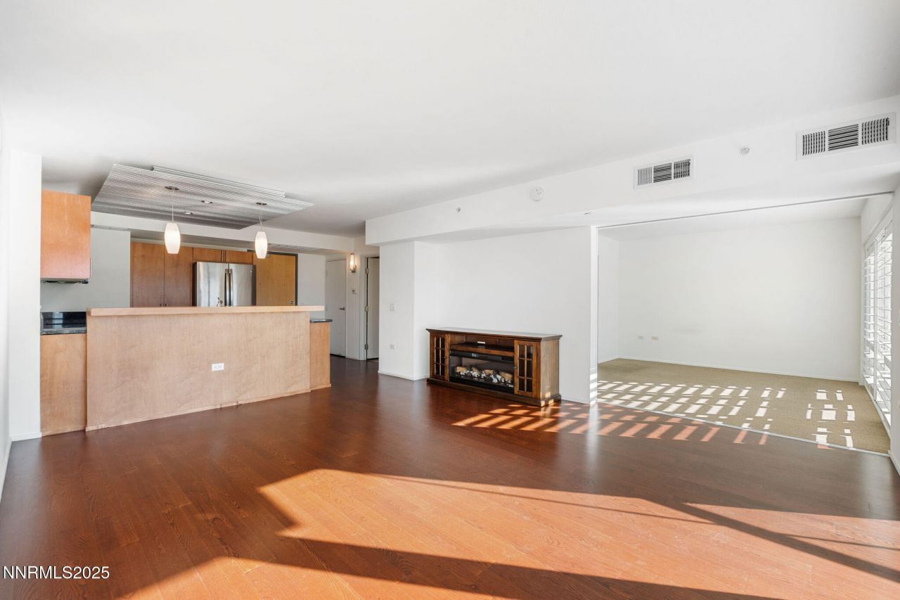 255 N Sierra Street, Unit 1012, Reno, NV 89501 Photo