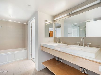 255 N Sierra Street, Unit 1012, Reno, NV 89501 Photo