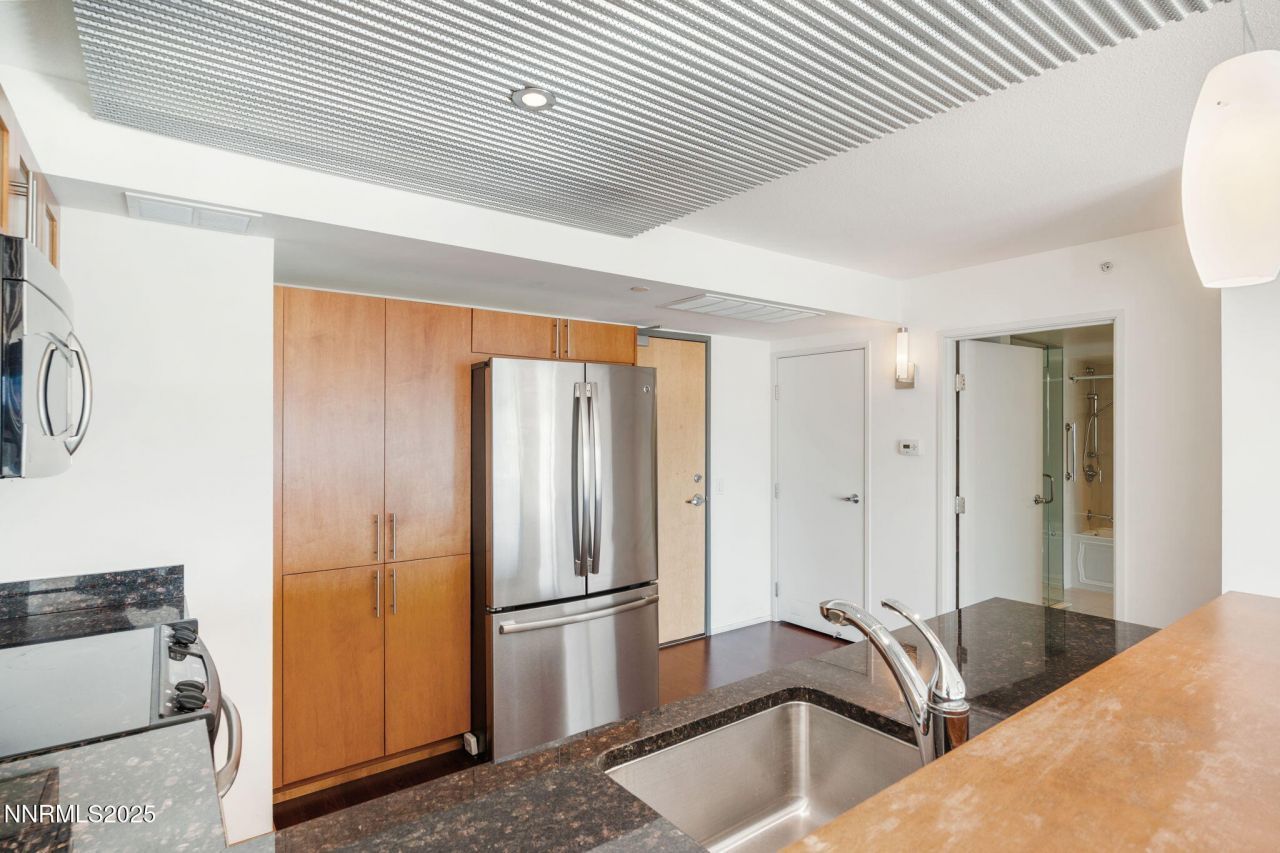 255 N Sierra Street, Unit 1012, Reno, NV 89501 Photo