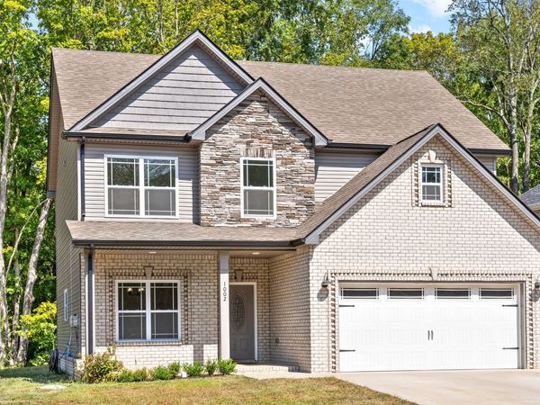 1002 Brightwood Ct, Clarksville, TN 37043