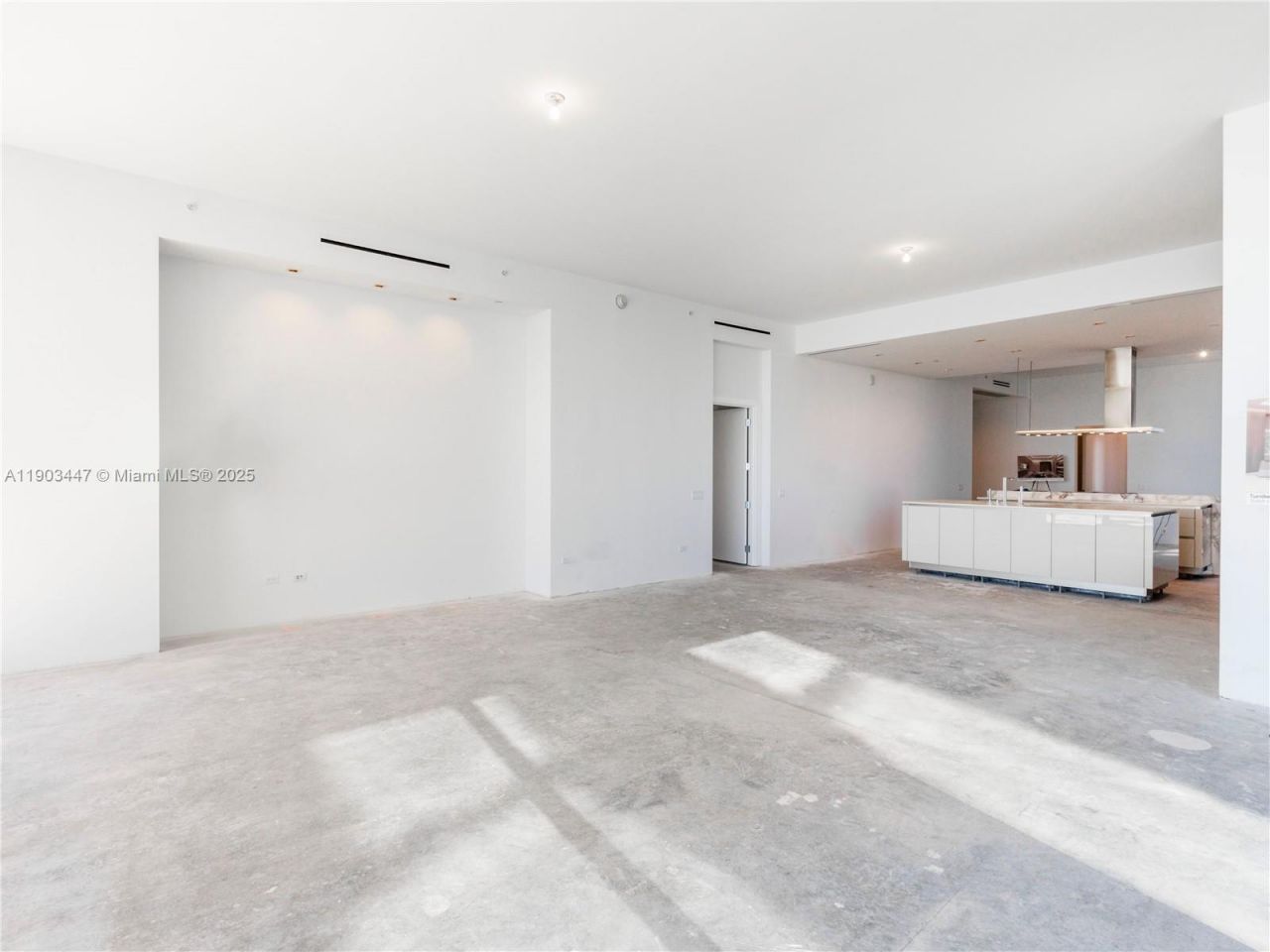 18501 Collins Av, Unit 1501, Sunny Isles Beach, FL 33160 Photo