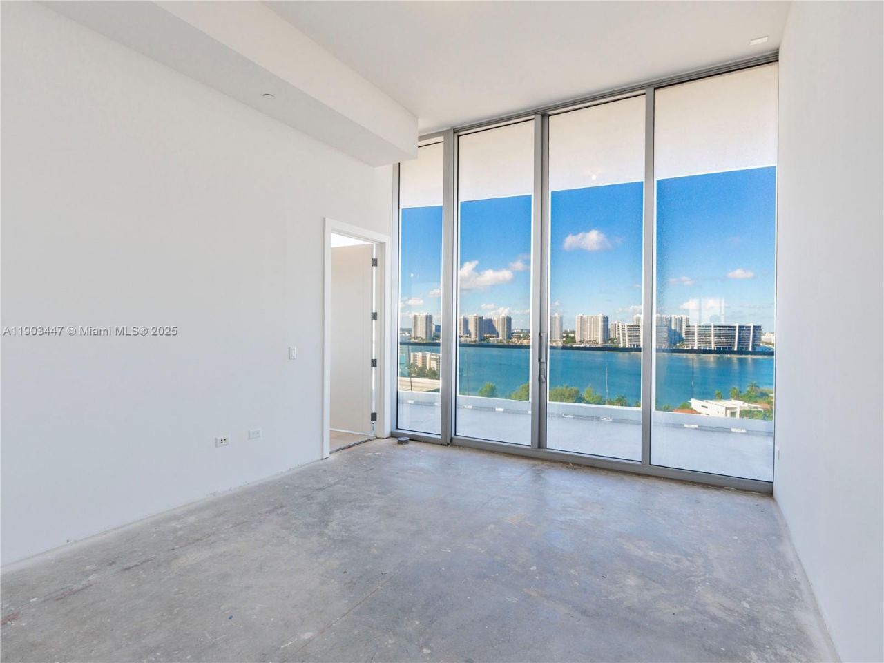 18501 Collins Av, Unit 1501, Sunny Isles Beach, FL 33160 Photo