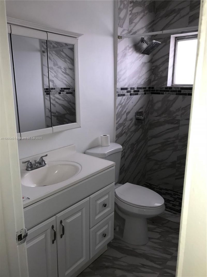 1816 Mckinley St, Unit 12A, Hollywood, FL 33020 Photo