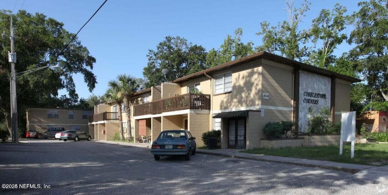 6916 Old Kings Road S, Jacksonville, FL 32217 Main Photo