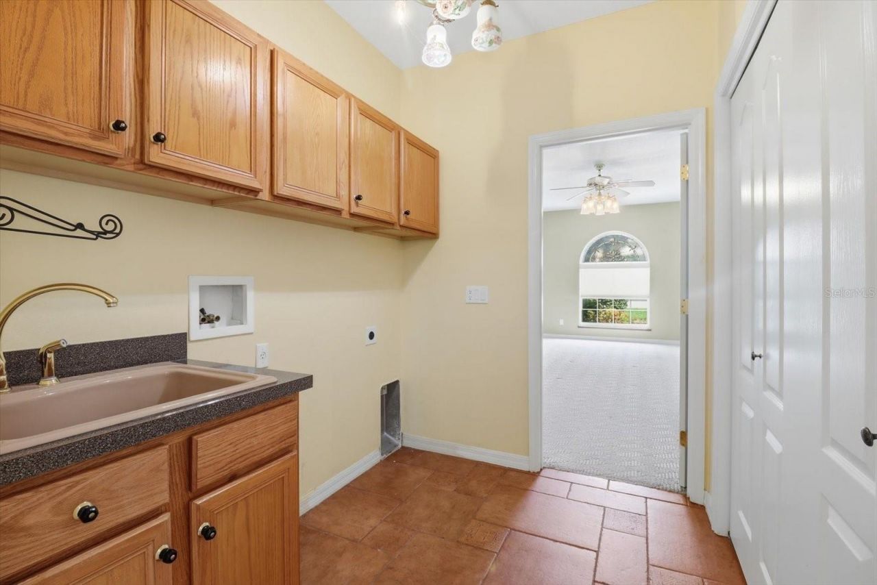 24 Livingstone Daisy Court, Homosassa, FL 34446 Photo