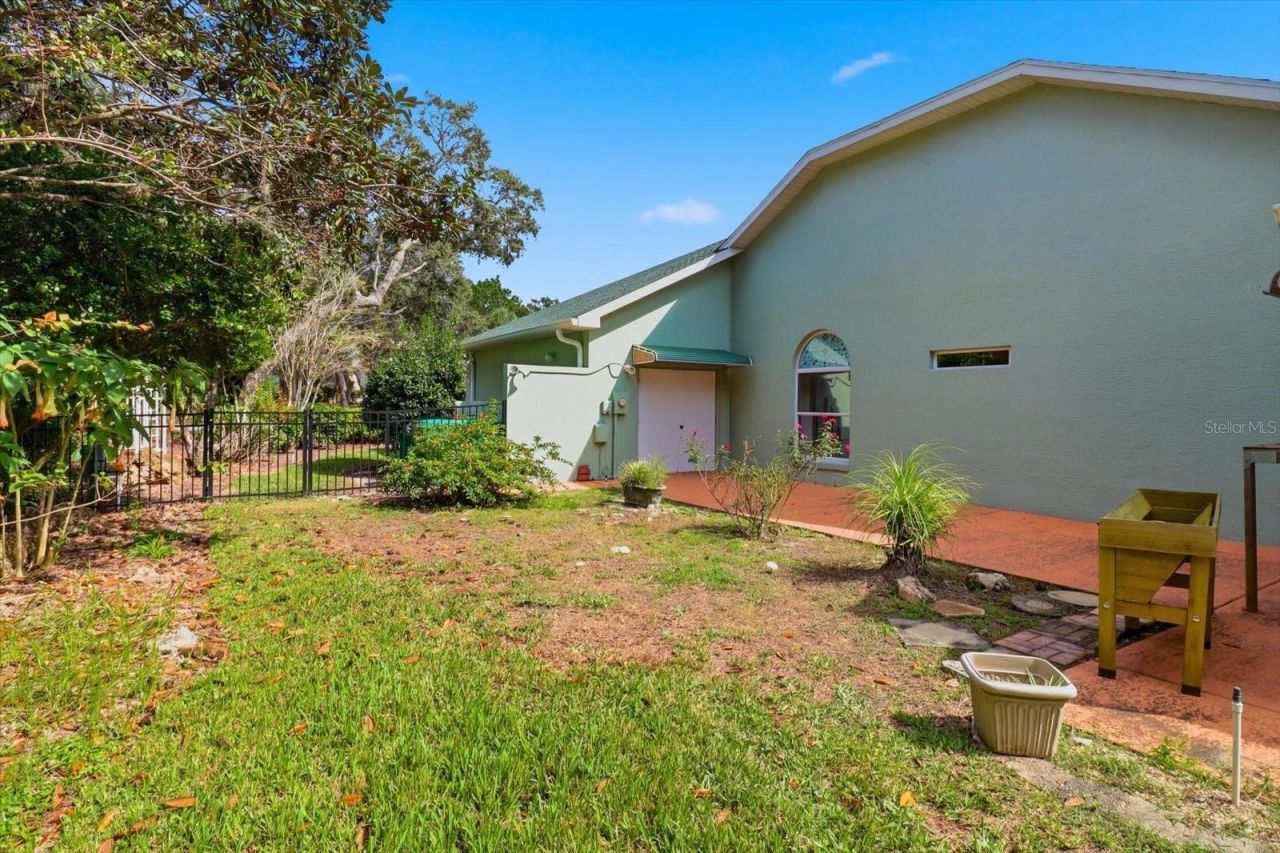 24 Livingstone Daisy Court, Homosassa, FL 34446 Photo