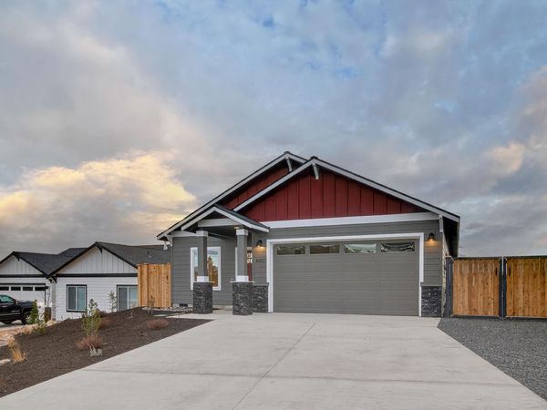 4037 SW 38th Place, Unit Lot 44, Redmond, OR 97756