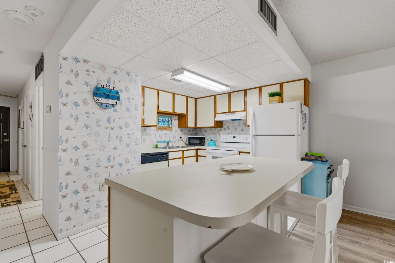 1210 N Waccamaw Dr. Photo 20