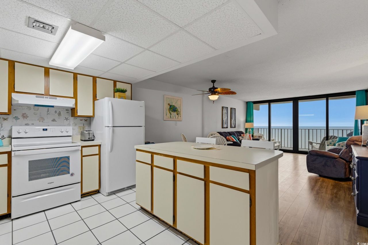 1210 N Waccamaw Dr. Photo 22