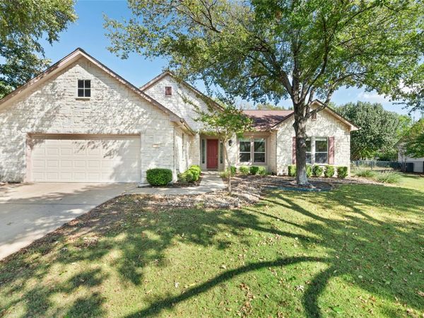 106 Waterlily LN, Georgetown, TX 78633