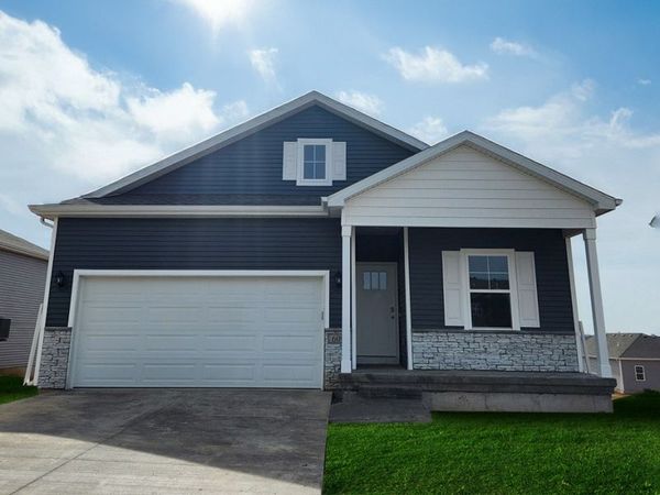 16 Verbena Lane SW, Cedar Rapids, IA 52404