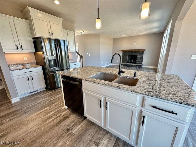 2316 Ledgestone Drive NW, Uniontown, OH 44685 Photo 13