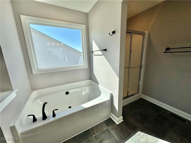 2316 Ledgestone Drive NW, Uniontown, OH 44685 Photo 18