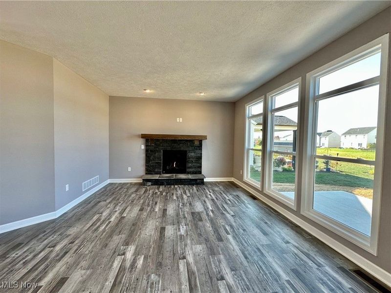 2316 Ledgestone Drive NW, Uniontown, OH 44685 Photo 5