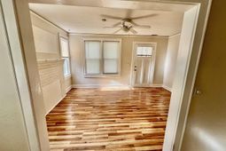 1015 Naples Avenue photo 4