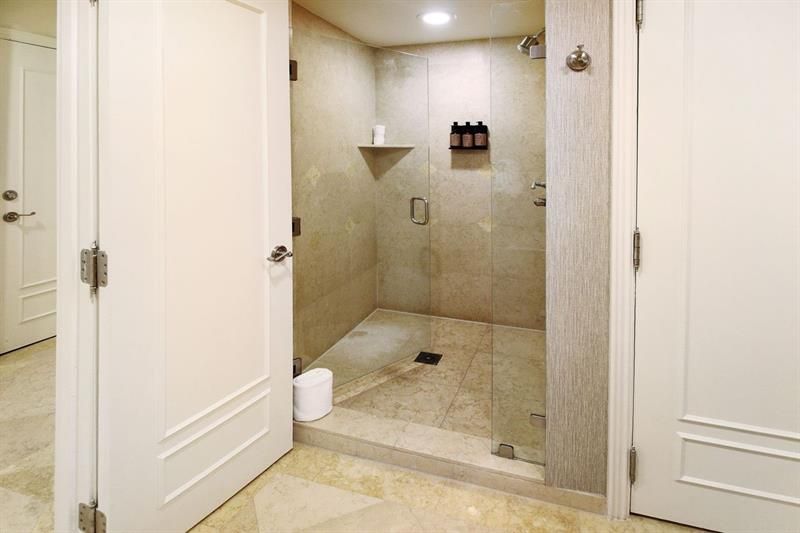 601 N Ft Lauderdale Bch Boulevard, Unit 1113, Fort Lauderdale, FL 33304 Photo