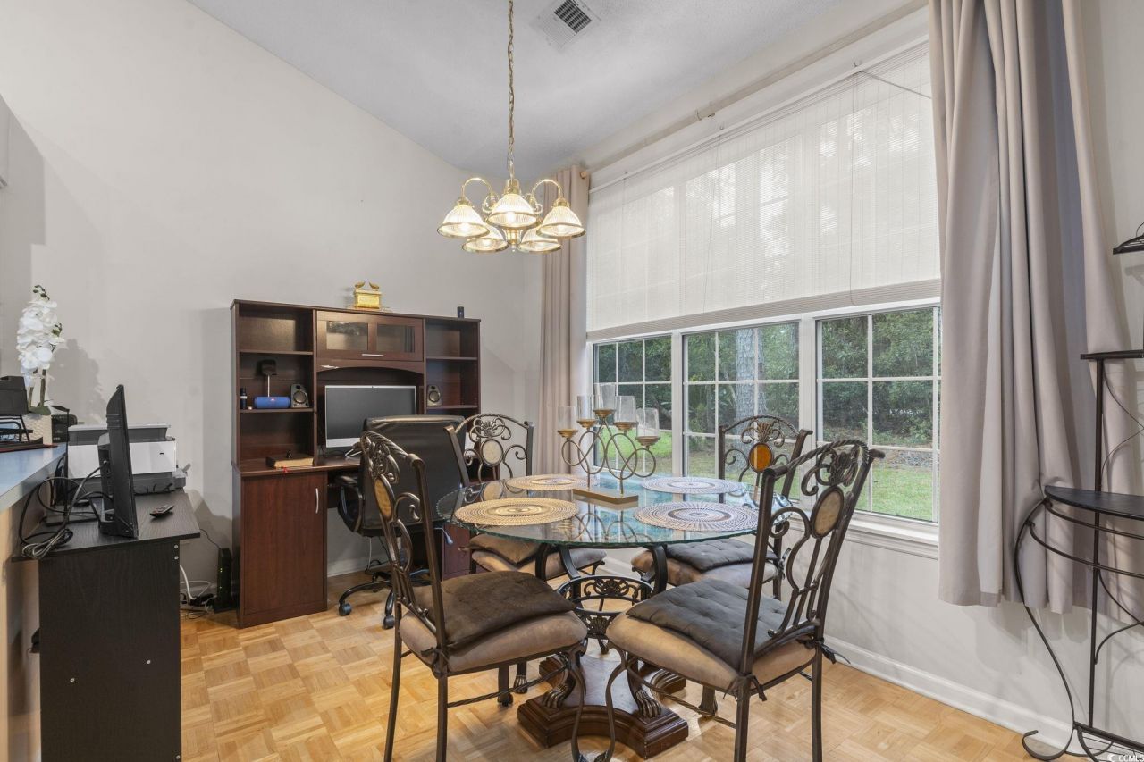 206 Glenwood Dr. Photo 24