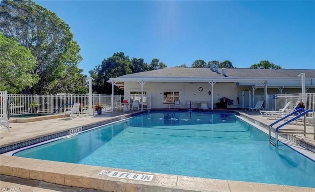 471 Palm Dr, Unit 310, Naples, FL 34114 Photo