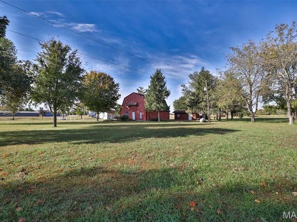 3955 Blackburn Road, Edwardsville, IL 62025