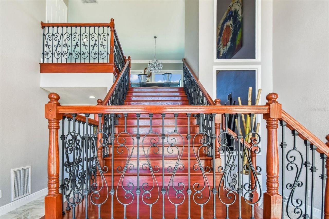 582 Johns Pass Avenue, Madeira Beach, FL 33708 Photo