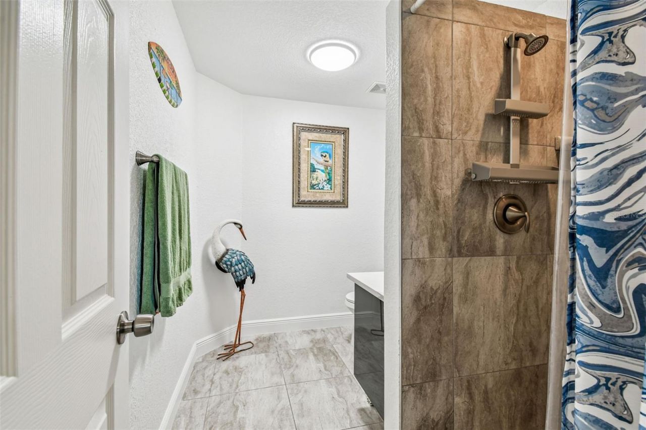 582 Johns Pass Avenue, Madeira Beach, FL 33708 Photo