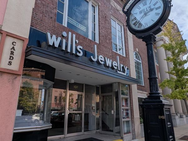 107 E Lincolnway Highway, Mishawaka, IN 46544