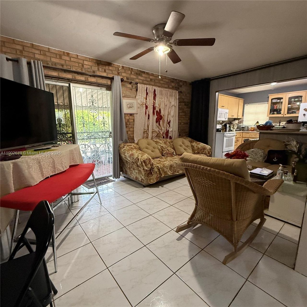 20730 NE Miami Ct, Miami Gardens, FL 33179 Photo