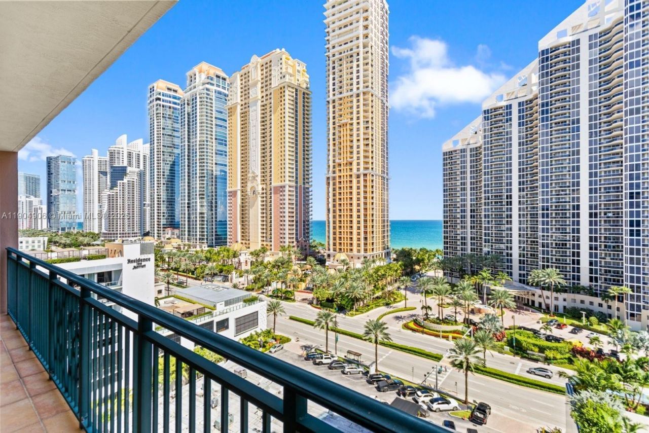17555 Atlantic Blvd, Unit PH7, Sunny Isles Beach, FL 33160 Photo