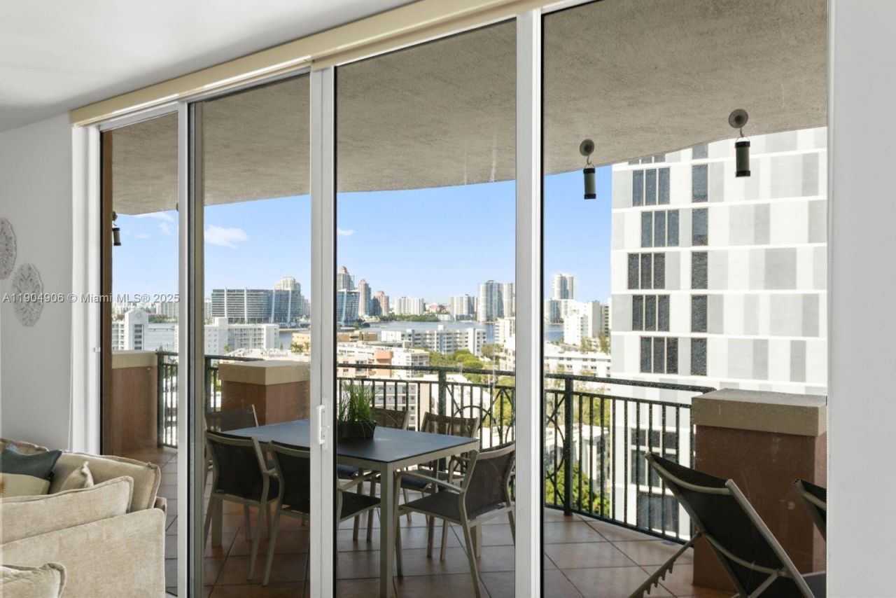 17555 Atlantic Blvd, Unit PH7, Sunny Isles Beach, FL 33160 Photo