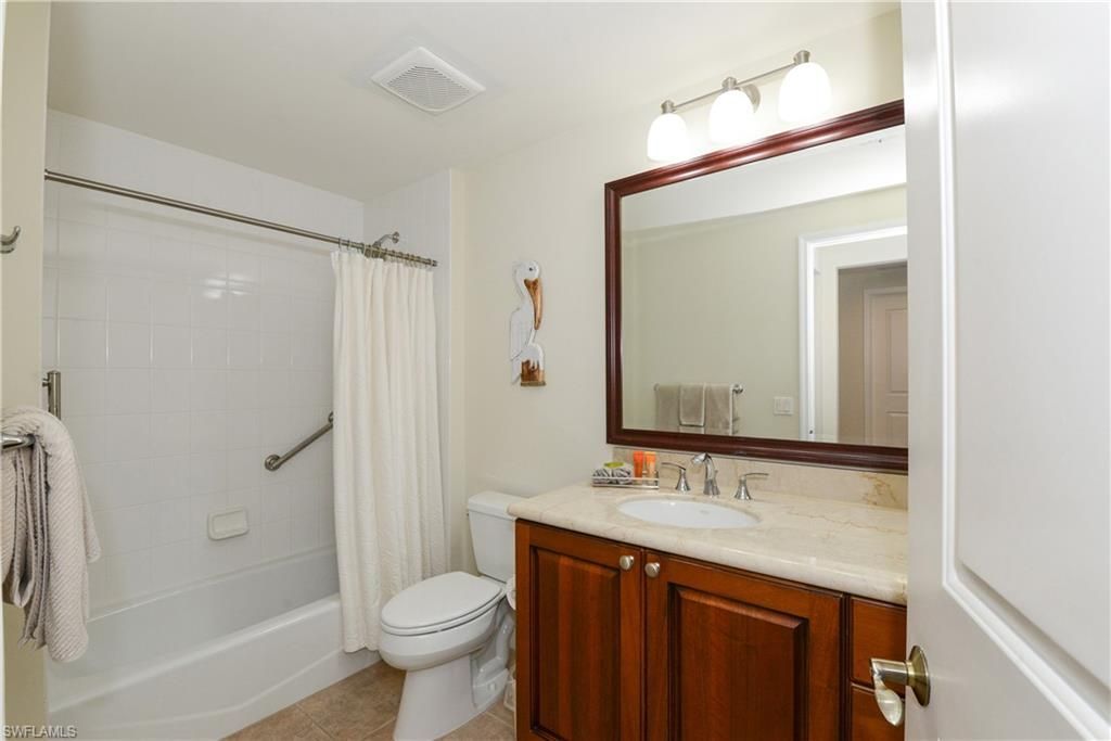 975 Sandpiper St, Unit A104, Naples, FL 34102 Photo
