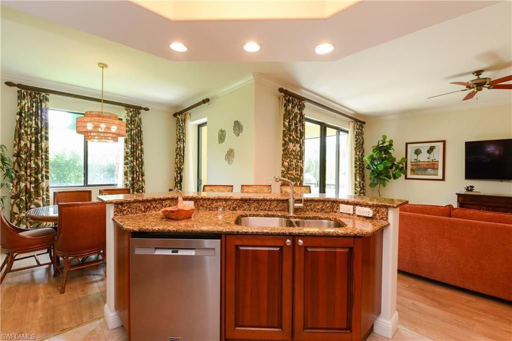 975 Sandpiper St, Unit A104, Naples, FL 34102 Photo