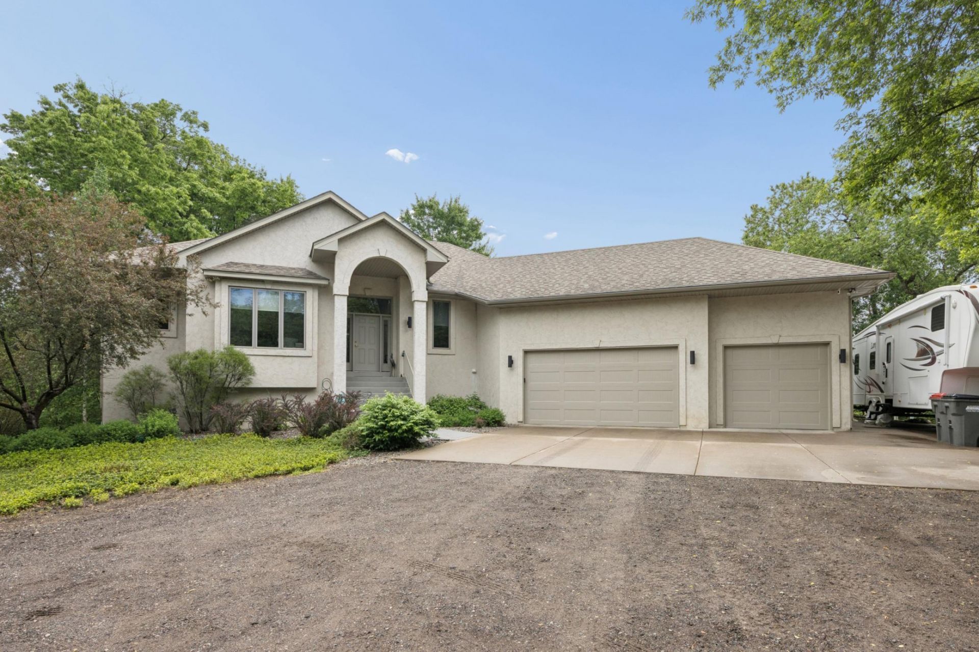 3882 219th Lane NE, East Bethel, MN 55011