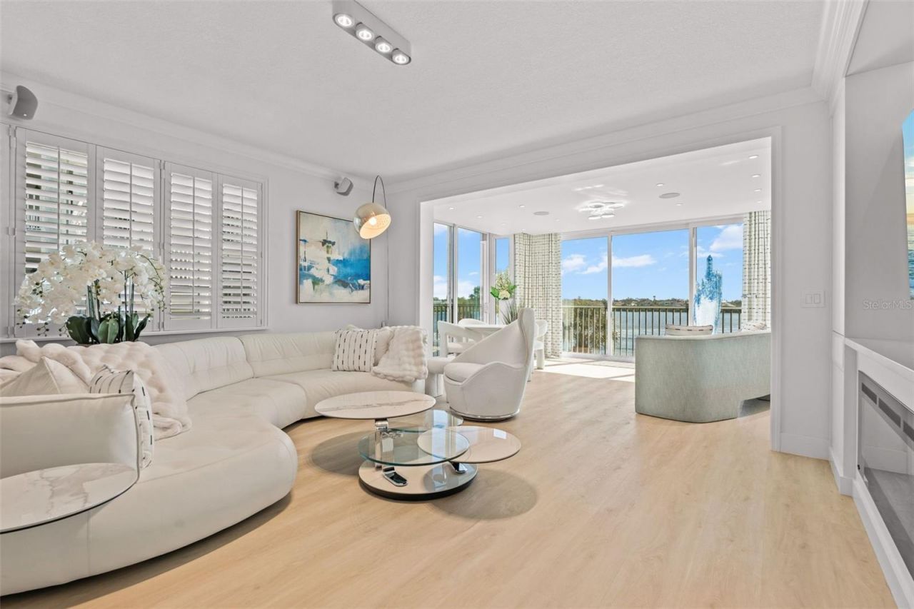 1260 Dolphin Bay Way, Unit 301, Sarasota, FL 34242 Photo