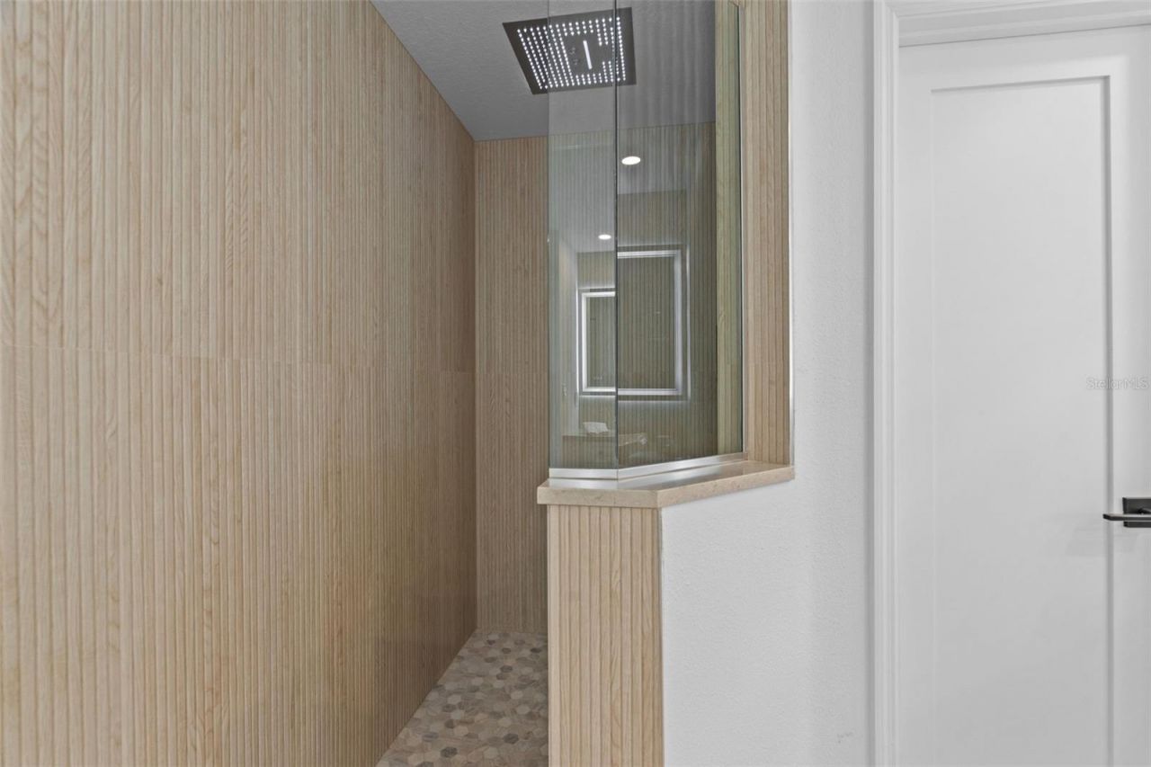 1260 Dolphin Bay Way, Unit 301, Sarasota, FL 34242 Photo