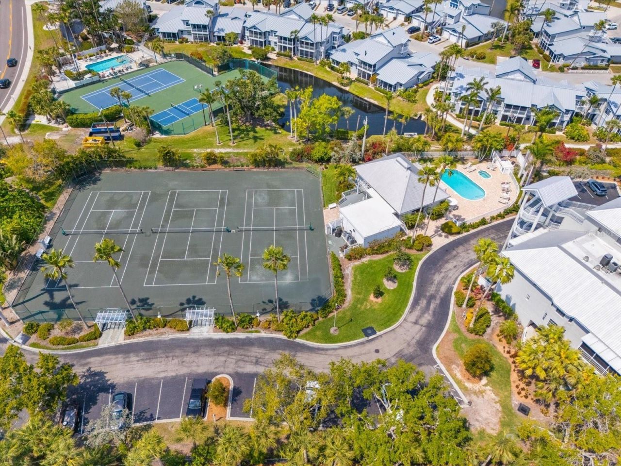 1260 Dolphin Bay Way, Unit 301, Sarasota, FL 34242 Photo