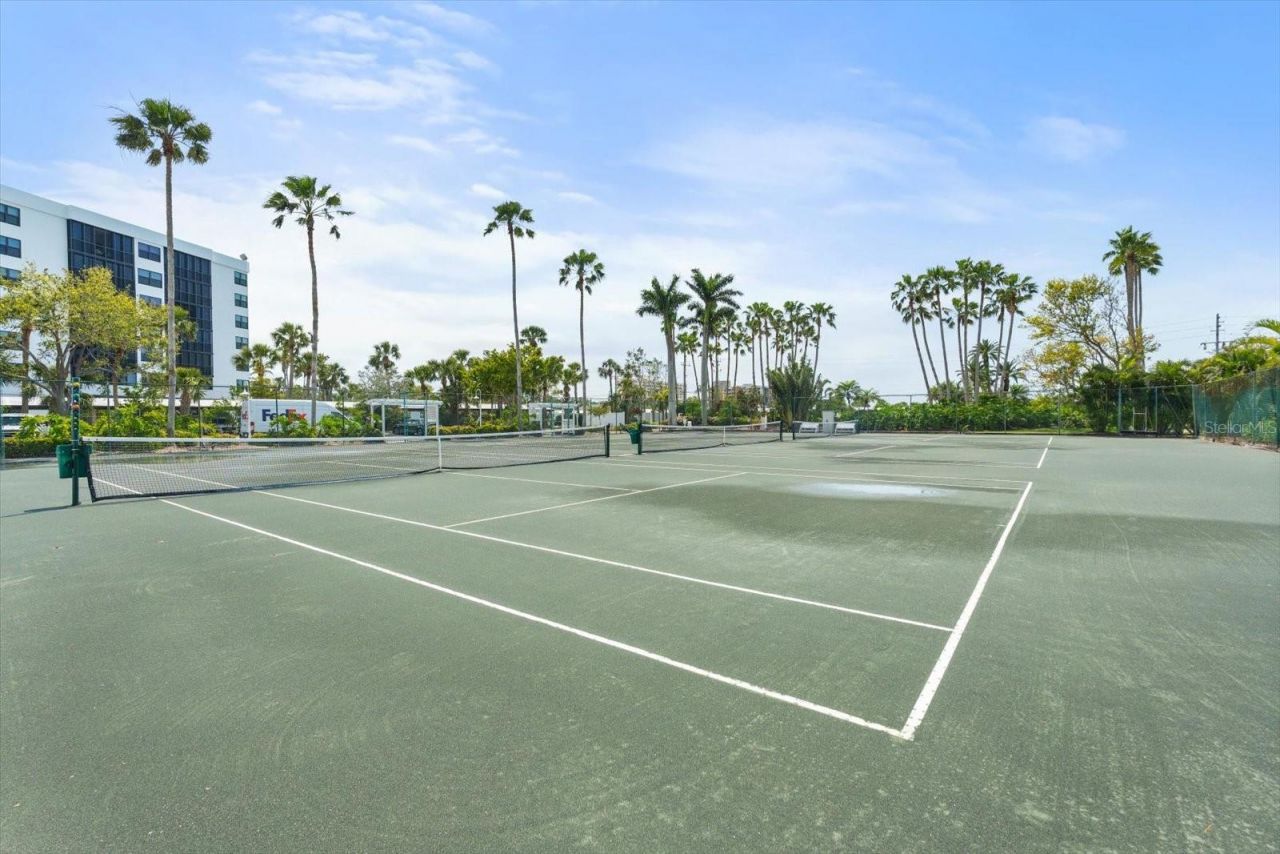 1260 Dolphin Bay Way, Unit 301, Sarasota, FL 34242 Photo