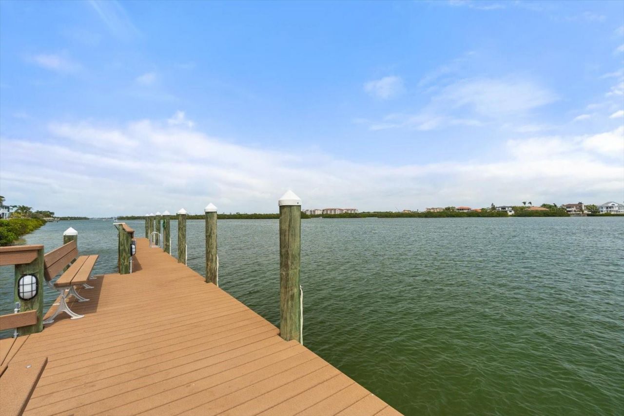 1260 Dolphin Bay Way, Unit 301, Sarasota, FL 34242 Photo