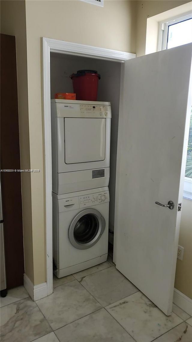 19900 E Country Club Dr, Unit 310, Aventura, FL 33180 Photo