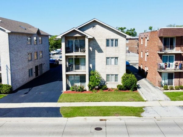 10620 Central Avenue, Unit 2A, Chicago Ridge, IL 60415