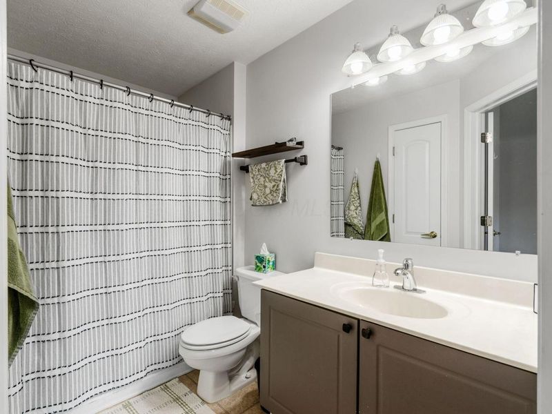 1870 Berrancher Drive, Columbus, OH 43228 Photo 15