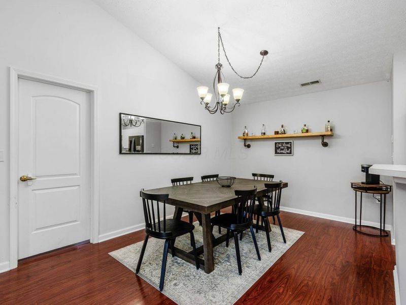 1870 Berrancher Drive, Columbus, OH 43228 Photo 5