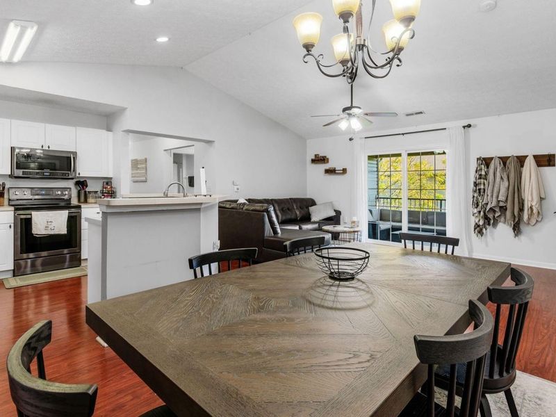 1870 Berrancher Drive, Columbus, OH 43228 Photo 6