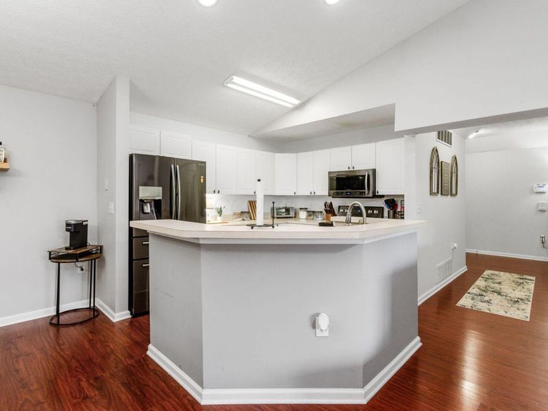 1870 Berrancher Drive, Columbus, OH 43228 Photo 7