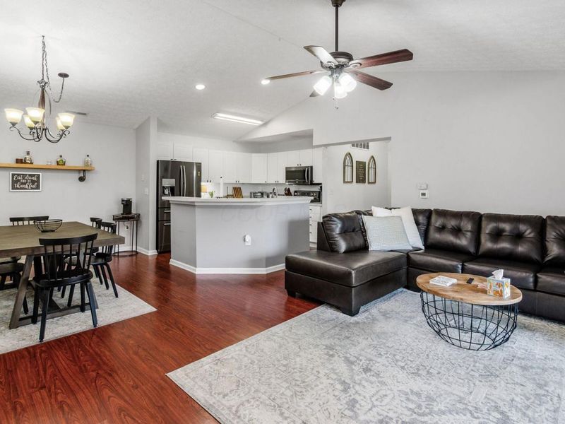 1870 Berrancher Drive, Columbus, OH 43228 Photo 8