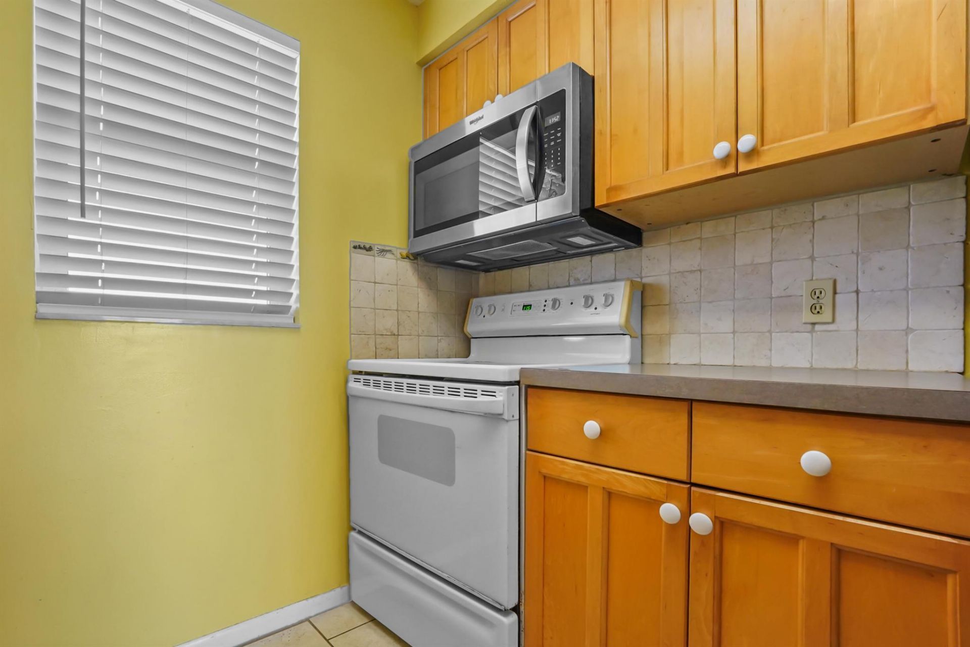 689 NE 6th Court, Unit 4080, Boynton Beach, FL 33435 Photo